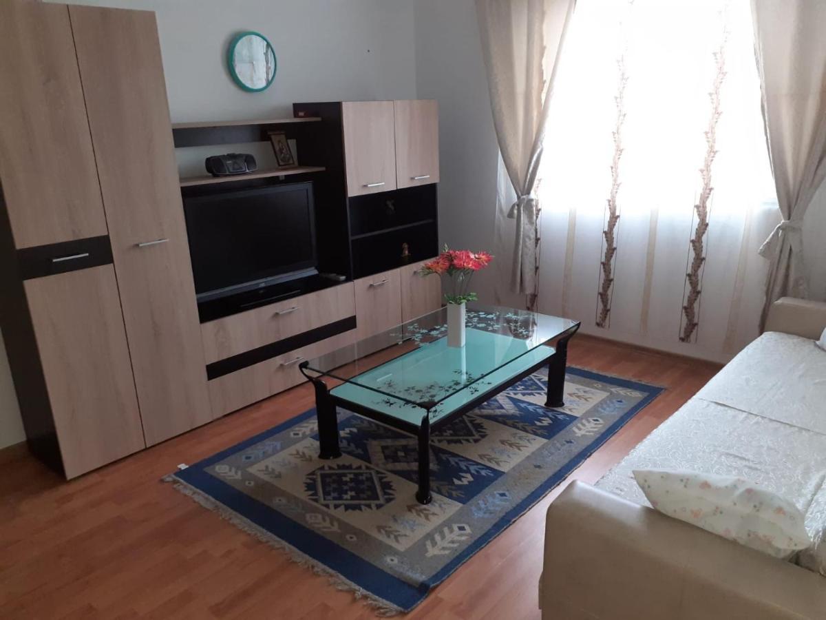 Apartament Ally'S Orşova Exterior foto