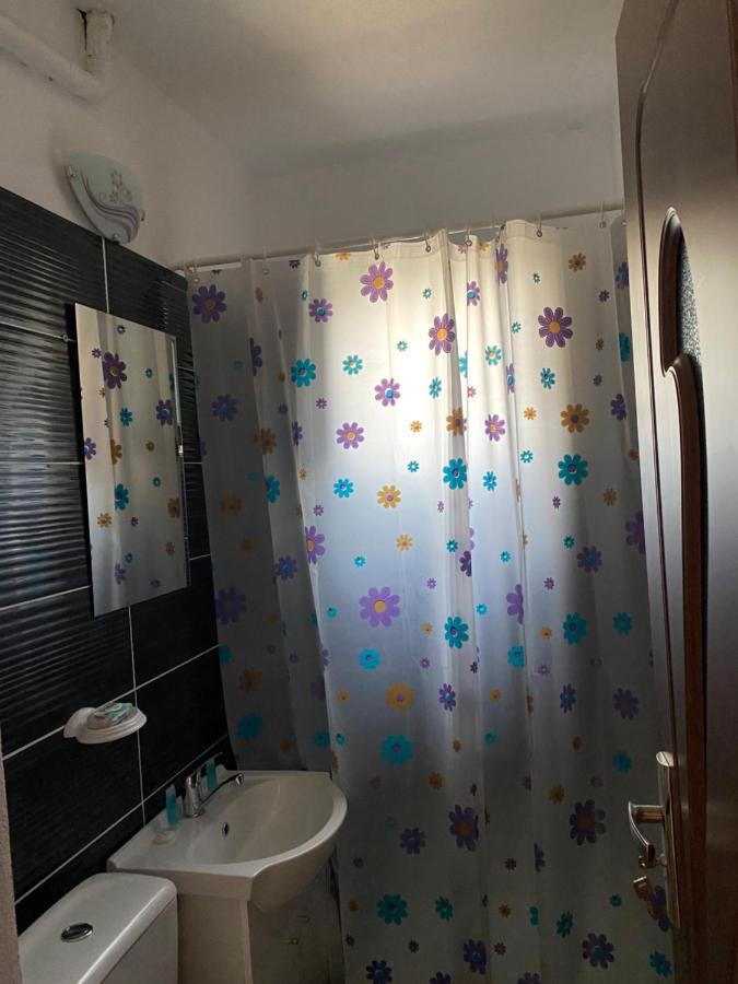 Apartament Ally'S Orşova Exterior foto